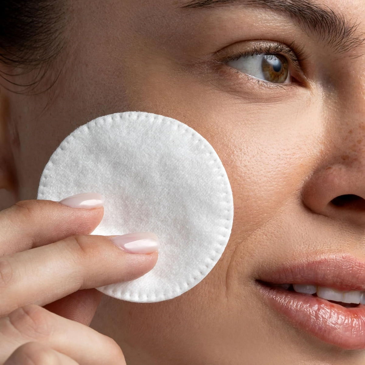 Premium Cotton Rounds for Face (300 Count) - Makeup Remover Pads, Hypoallergenic, Lint-Free | 100% Pure Cotton (Packaging May Vary)